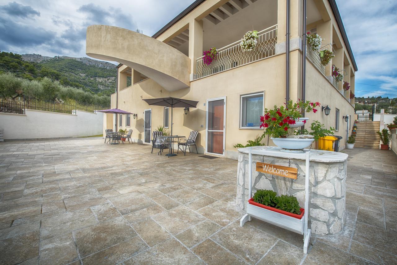 Appartamento La Finestra sul Mare Locazione Turistica Monte SantʼAngelo Esterno foto